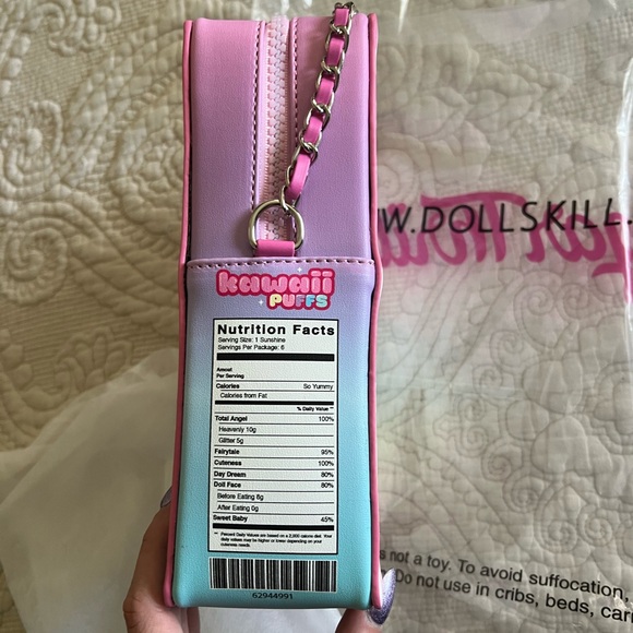 PLAYTIME PUFFS CROSSBODY BAG
SUGAR THRILLZ DOLLS KILL - Picture 3 of 5